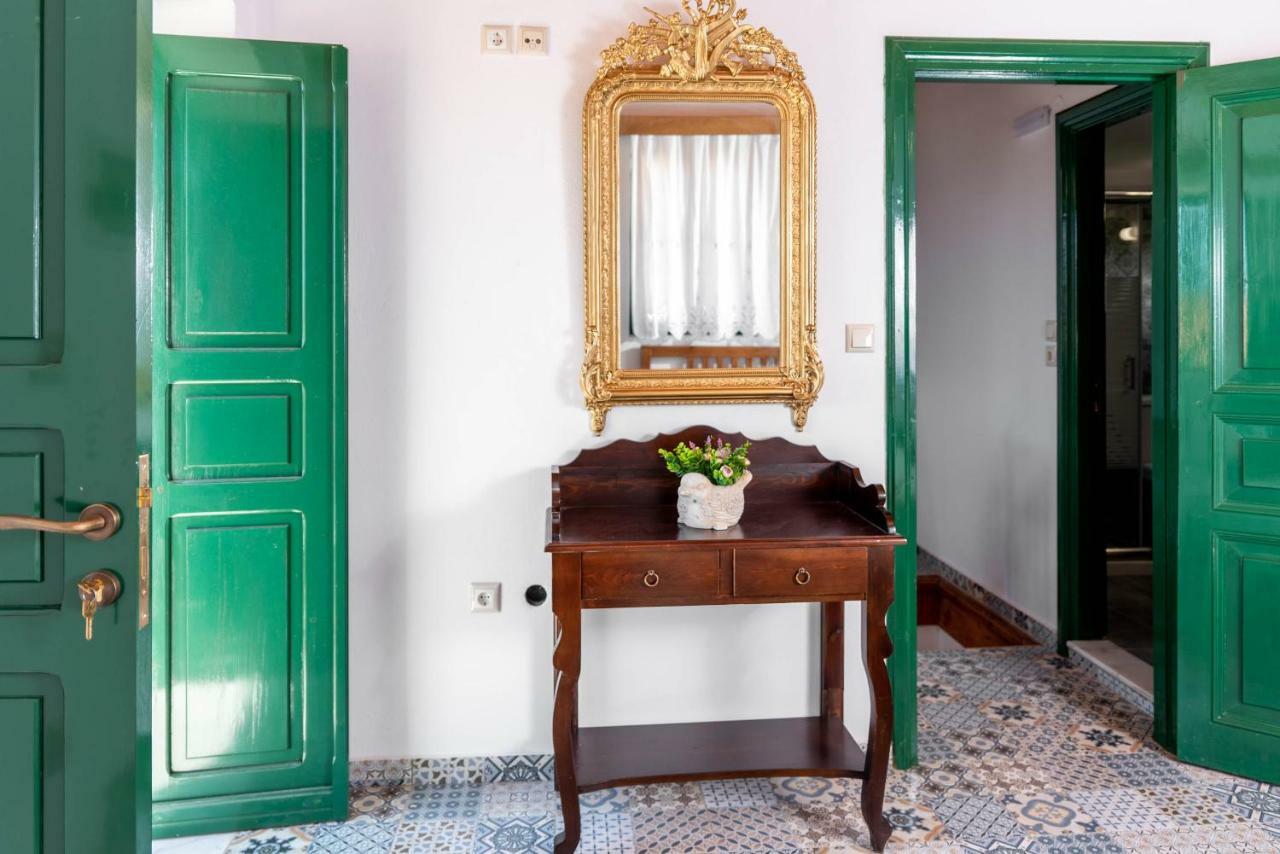 Matinas House Daire Chalki Town Dış mekan fotoğraf