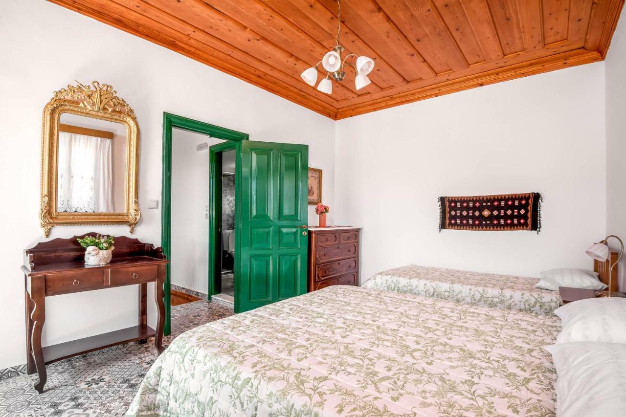 Matinas House Daire Chalki Town Dış mekan fotoğraf